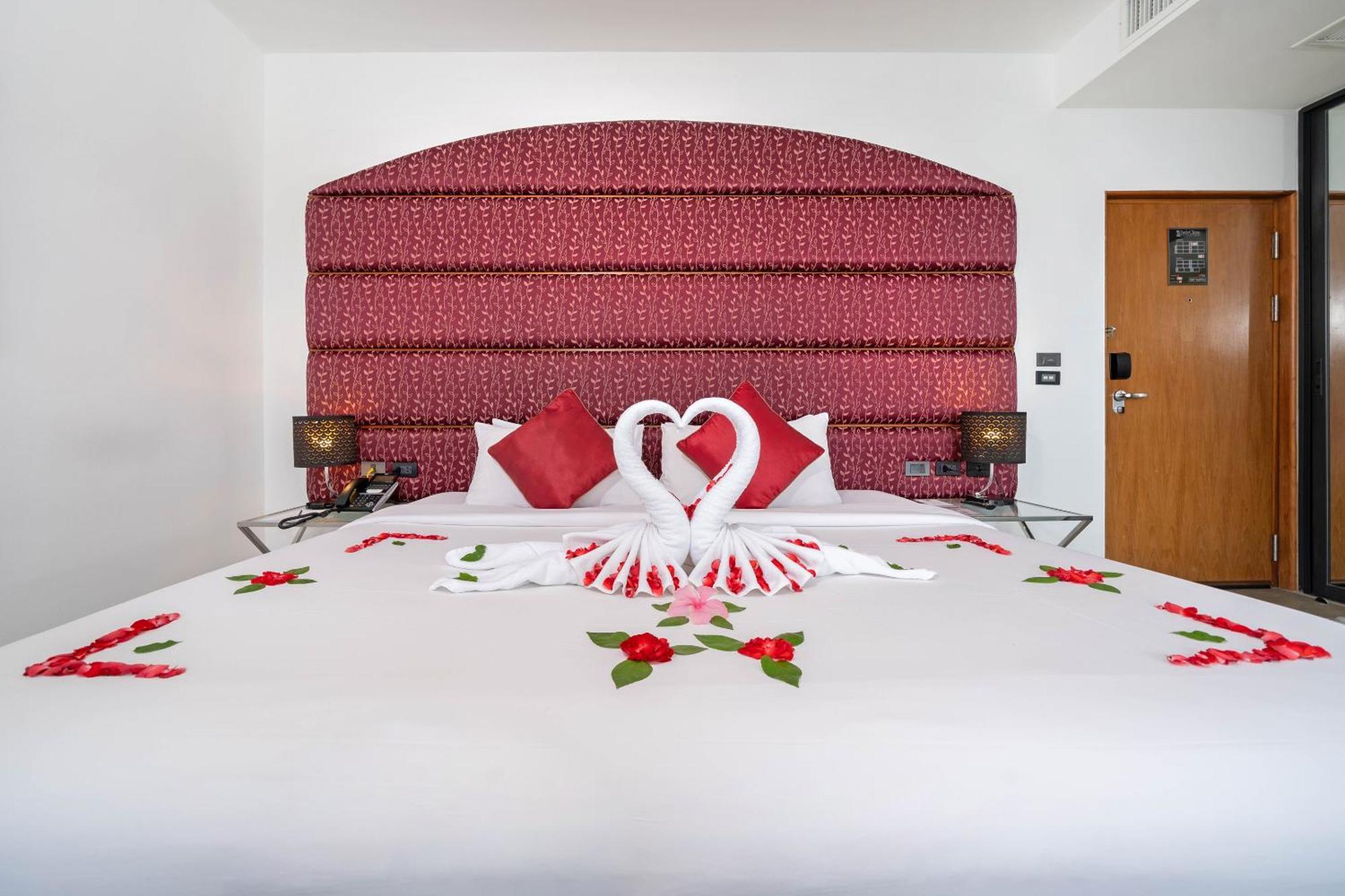 Indochine Resort And Villas - Sha Extra Plus Patong Екстер'єр фото Honeymoon Suite
