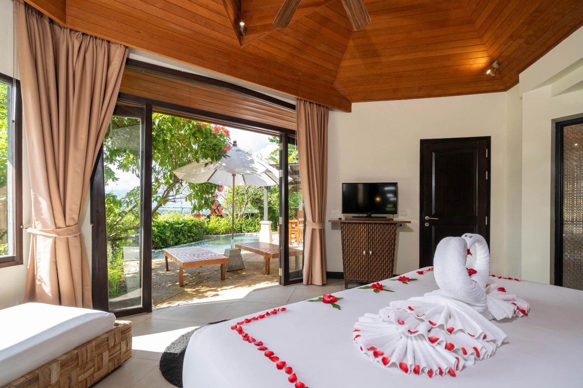 Indochine Resort And Villas - Sha Extra Plus Patong Екстер'єр фото A bedroom at the resort